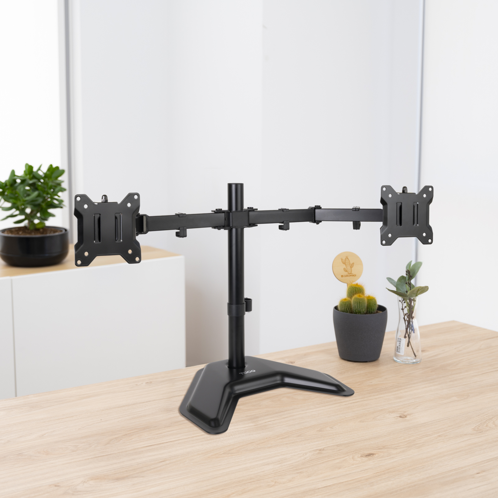 Soporte de Mesa TooQ 17"-32" Gira/Inclina Soporte de Mesa TooQ 17"-32" Gira/Inclina